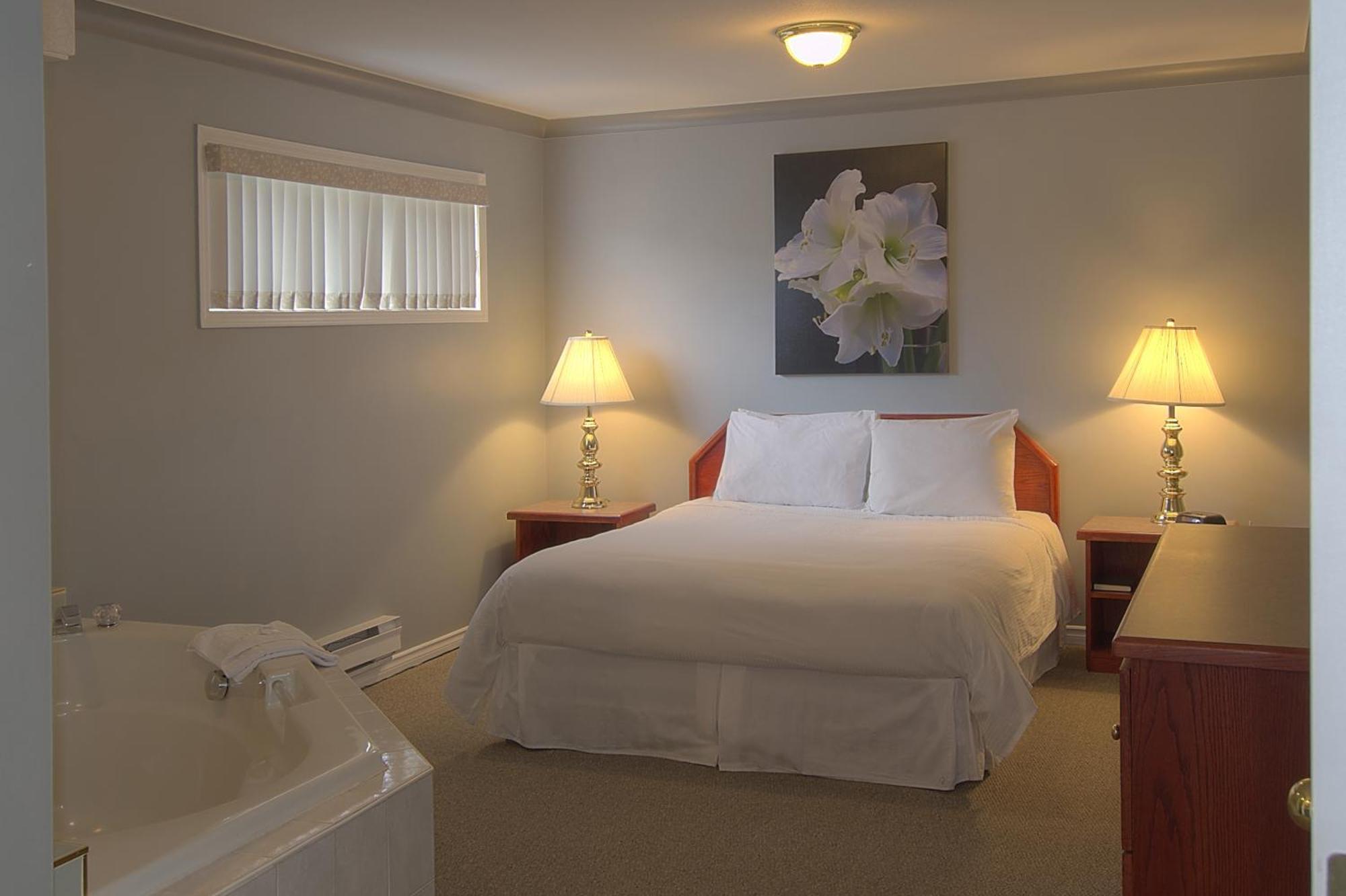 Tiki Shores Inn&Suites Penticton Habitación foto